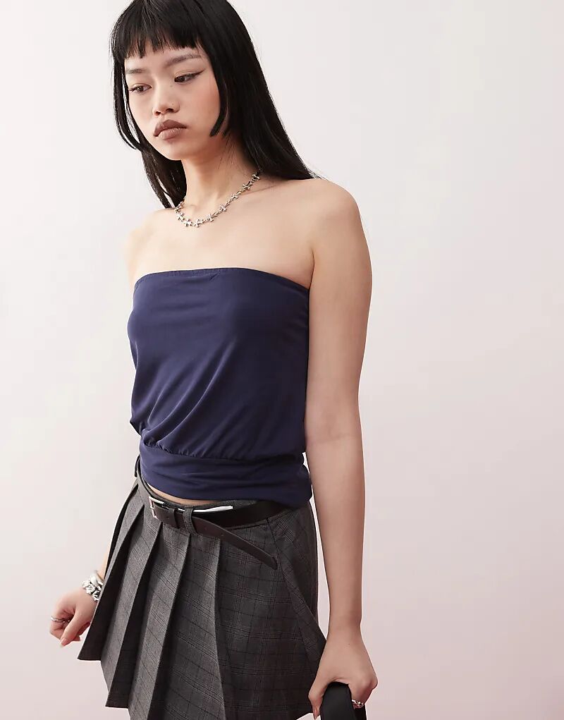 Темно-синий топ-бандо Leocadia Cupro Motel
Темно-синий топ-бандо Leocadia Cupro Motel