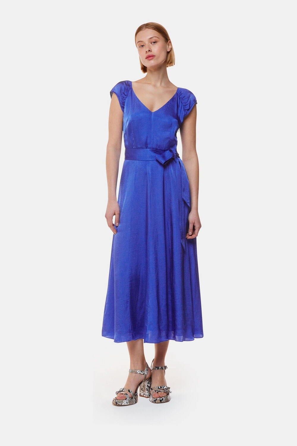 Атласное платье миди Aria Whistles, синий
Атласное платье миди Aria Whistles, синий