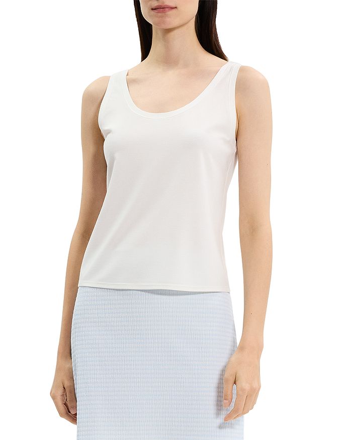 Свитер с отделкой и двойным вырезом майки Theory, белый
Свитер с отделкой и двойным вырезом майки Theory, белый