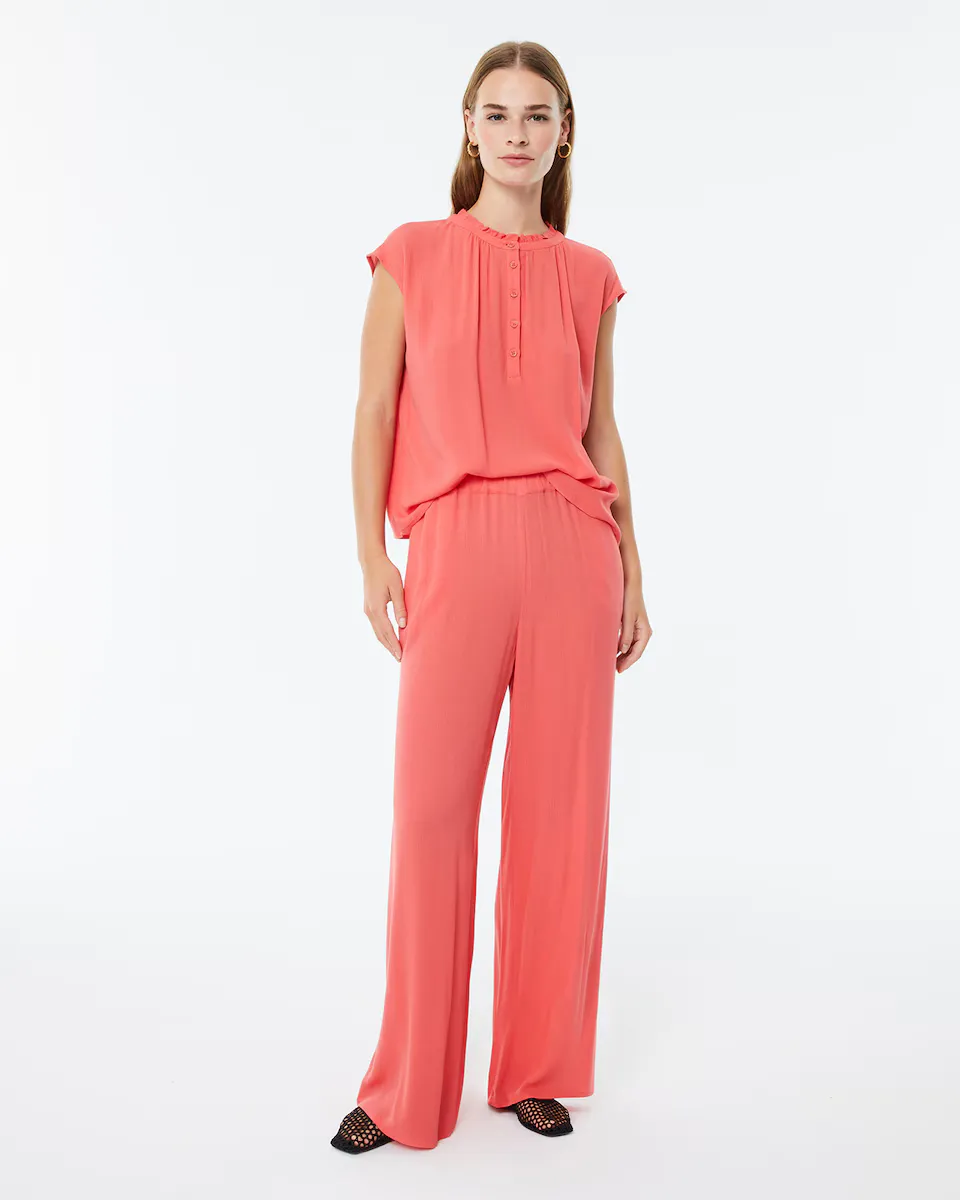 Женские брюки широкого кроя с эластичным поясом Paz Torras, коралловый
Женские брюки широкого кроя с эластичным поясом Paz Torras, коралловый