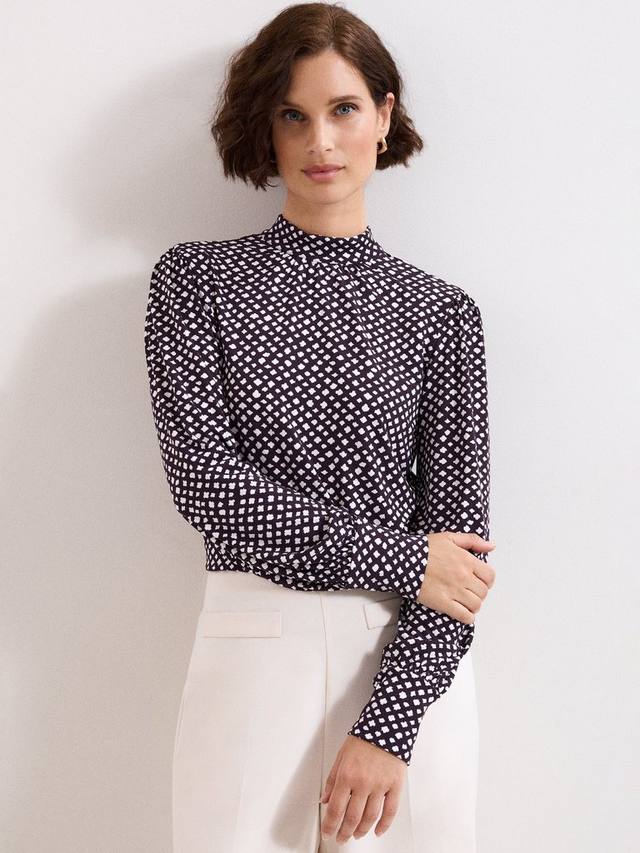 Топ с высоким воротником Petite Esme Phase Eight
Топ с высоким воротником Petite Esme Phase Eight