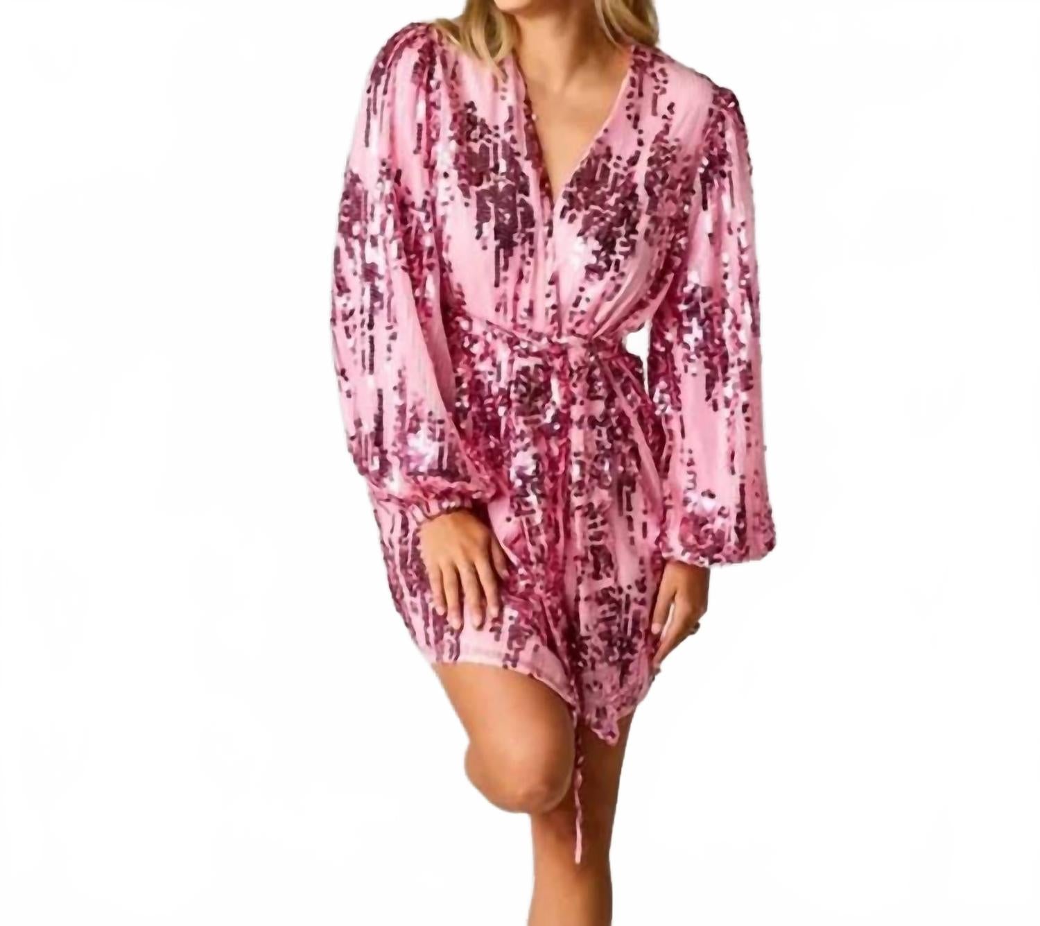 Элегантное короткое платье с пайетками и запахом BUDDYLOVE, Unforgettable
Элегантное короткое платье с пайетками и запахом BUDDYLOVE, Unforgettable