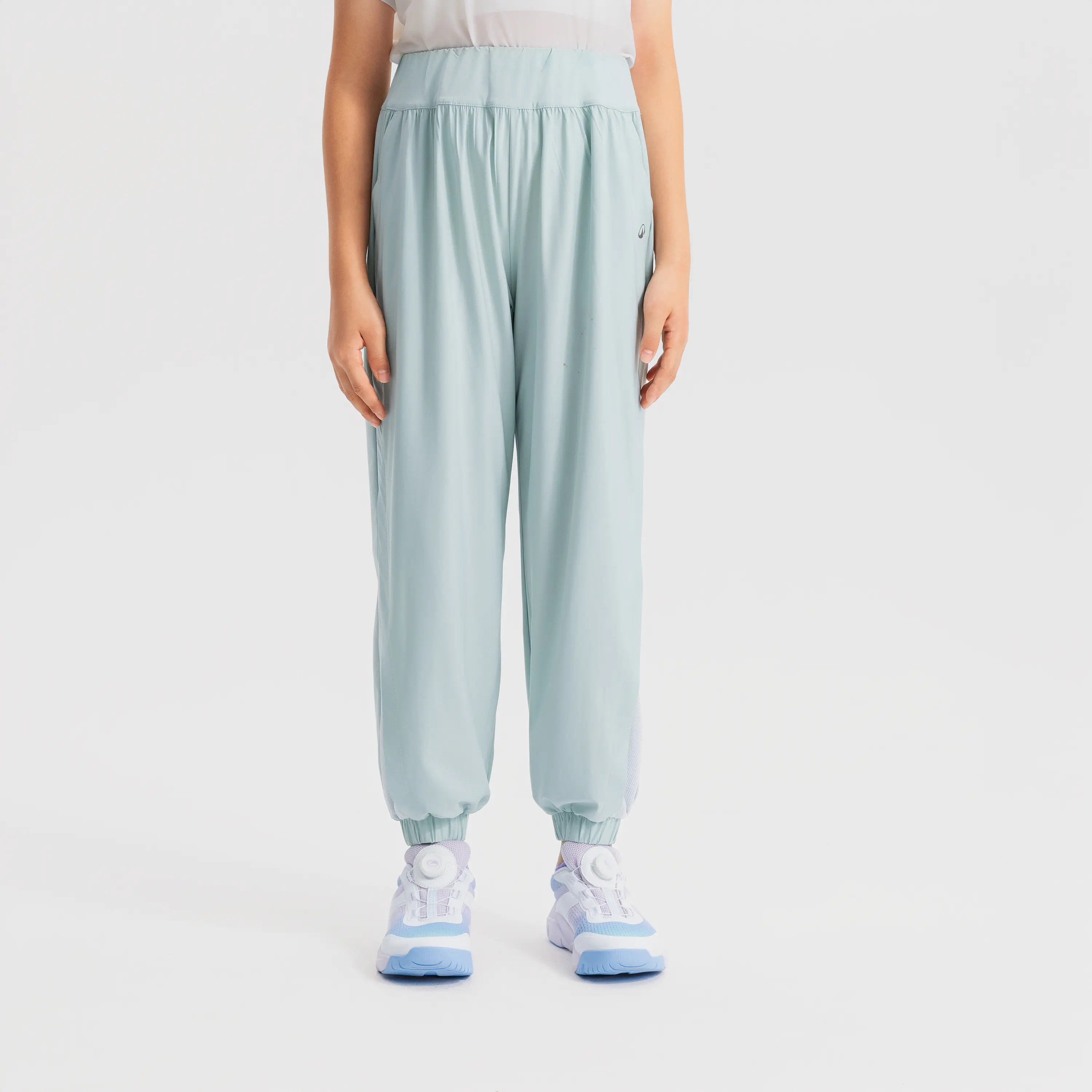 Детские спортивные брюки W900 Decathlon
Детские спортивные брюки W900 Decathlon