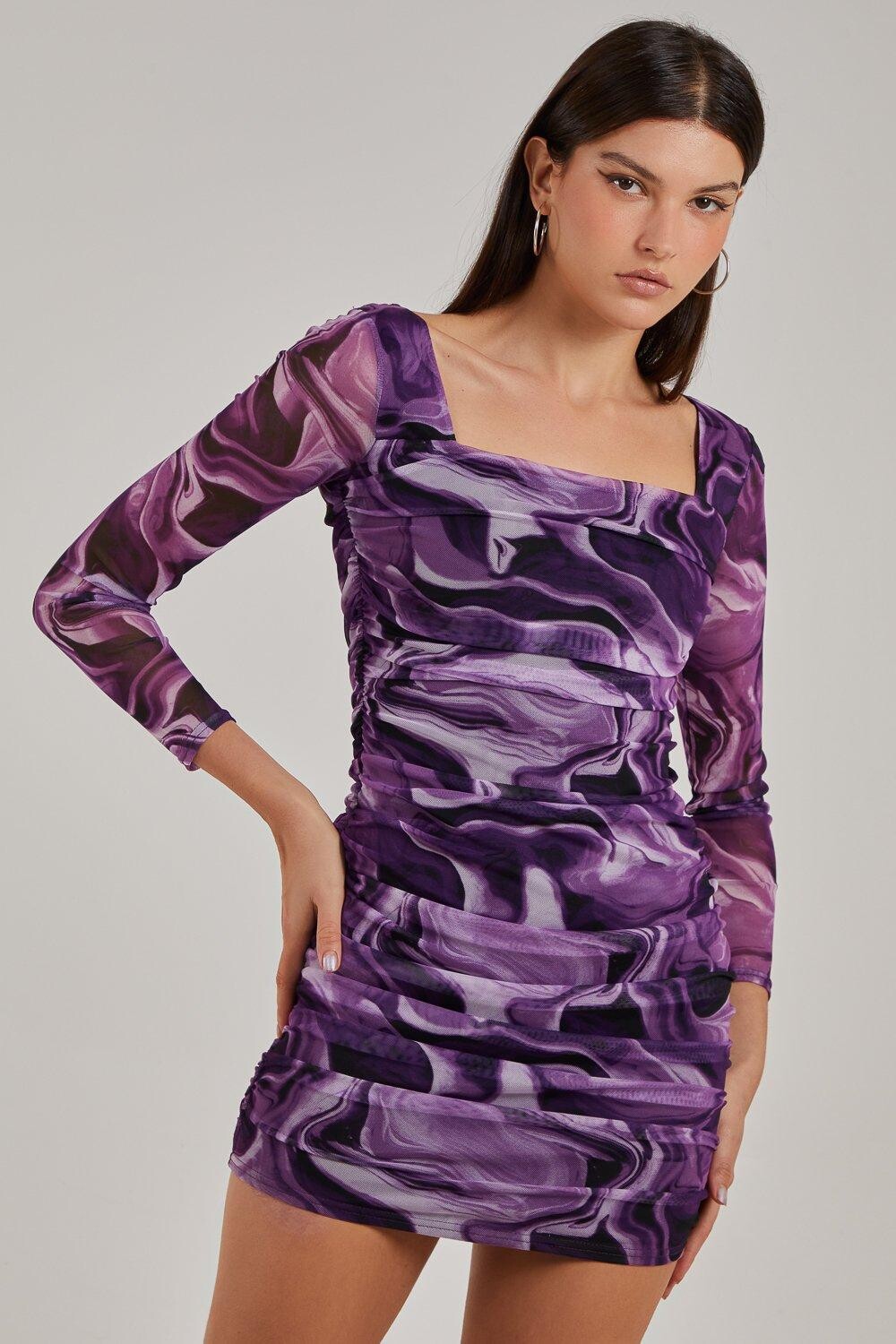 Мини-платье с длинными рукавами и мраморной сеткой Pink Vanilla, фиолетовый
Мини-платье с длинными рукавами и мраморной сеткой Pink Vanilla, фиолетовый