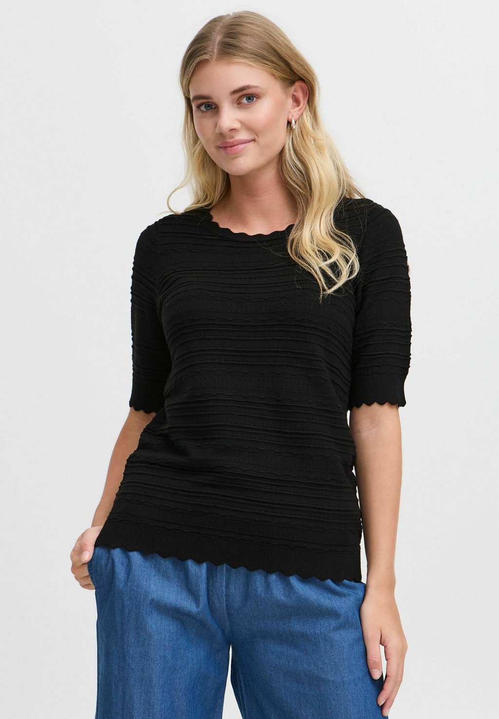 Футболка с принтом FRLORA Fransa, черный
Футболка с принтом FRLORA Fransa, черный