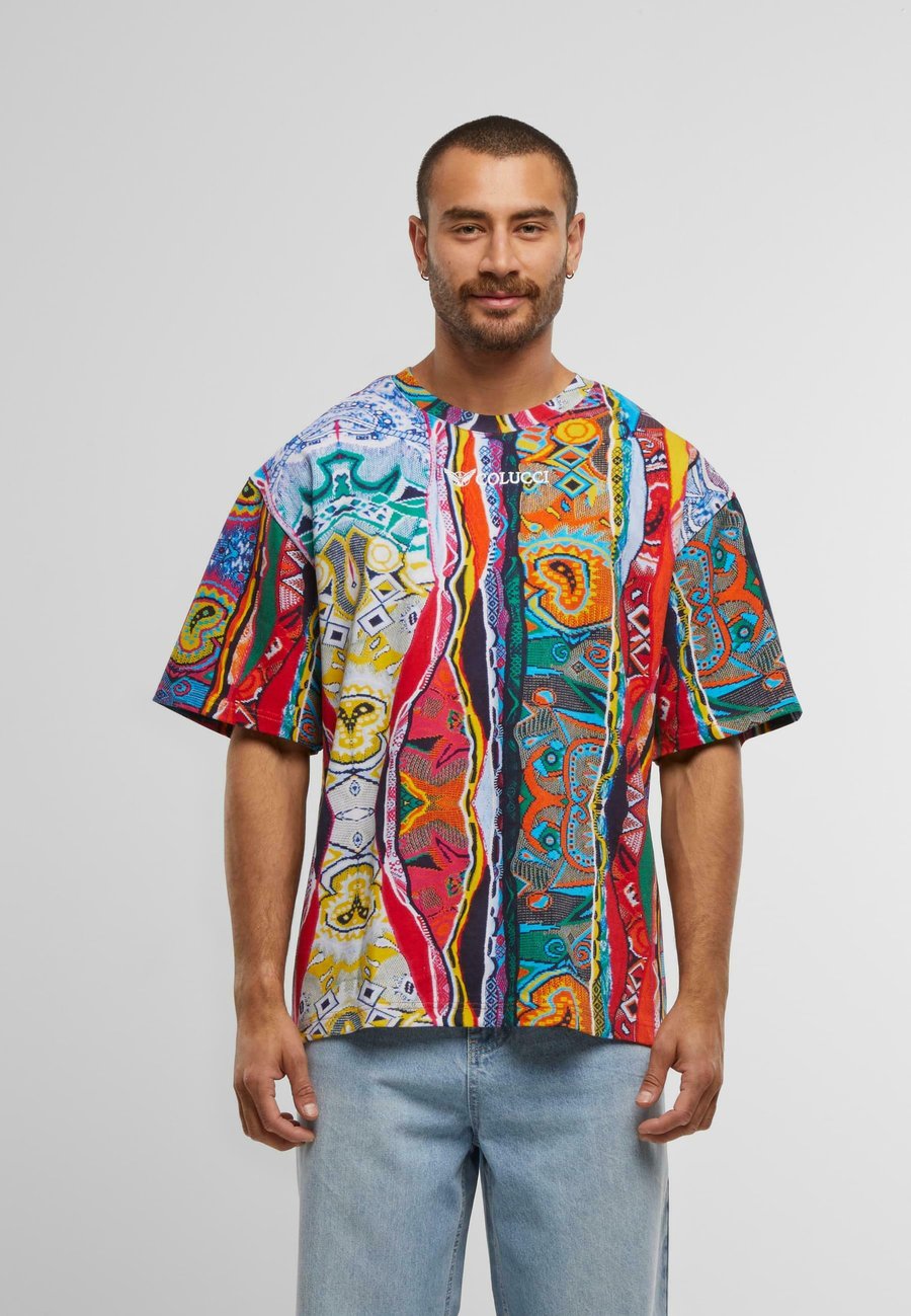 Футболка Colucci CREW NECK, Multicolor/Multi-Coloured, Красный, Футболка Colucci CREW NECK, Multicolor/Multi-Coloured
Футболка Colucci CREW NECK, Multicolor/Multi-Coloured, Красный, Футболка Colucci CREW NECK, Multicolor/Multi-Coloured