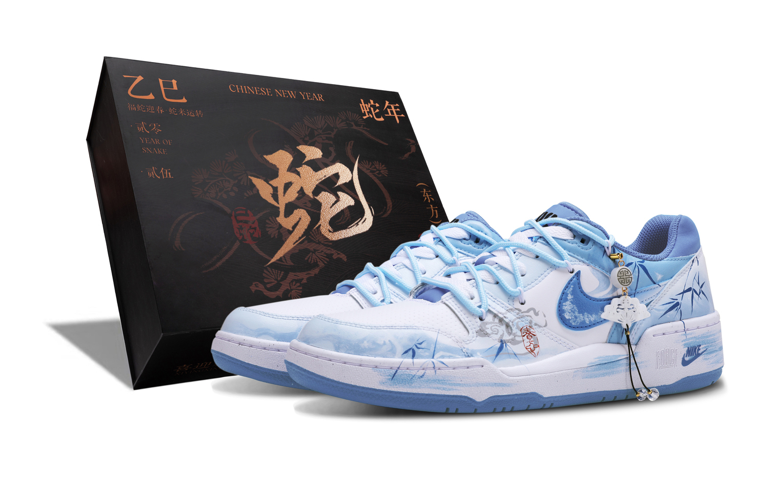 Кроссовки для скейтбординга Full Force Low top подростковые Nike, синий
Кроссовки для скейтбординга Full Force Low top подростковые Nike, синий