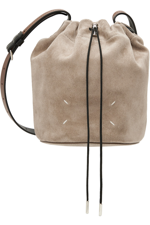 Maison Margiela Сумка-Ведро через плечо бежевого цвета на завязках
Maison Margiela Сумка-Ведро через плечо бежевого цвета на завязках