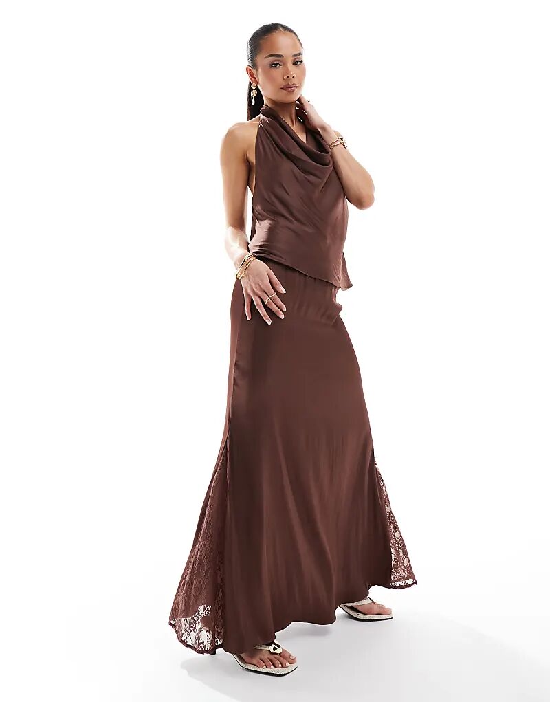 Юбка миди Pull&Bear из атласа с кружевными вставками коричневого цвета — часть комплекта
Юбка миди Pull&Bear из атласа с кружевными вставками коричневого цвета — часть комплекта