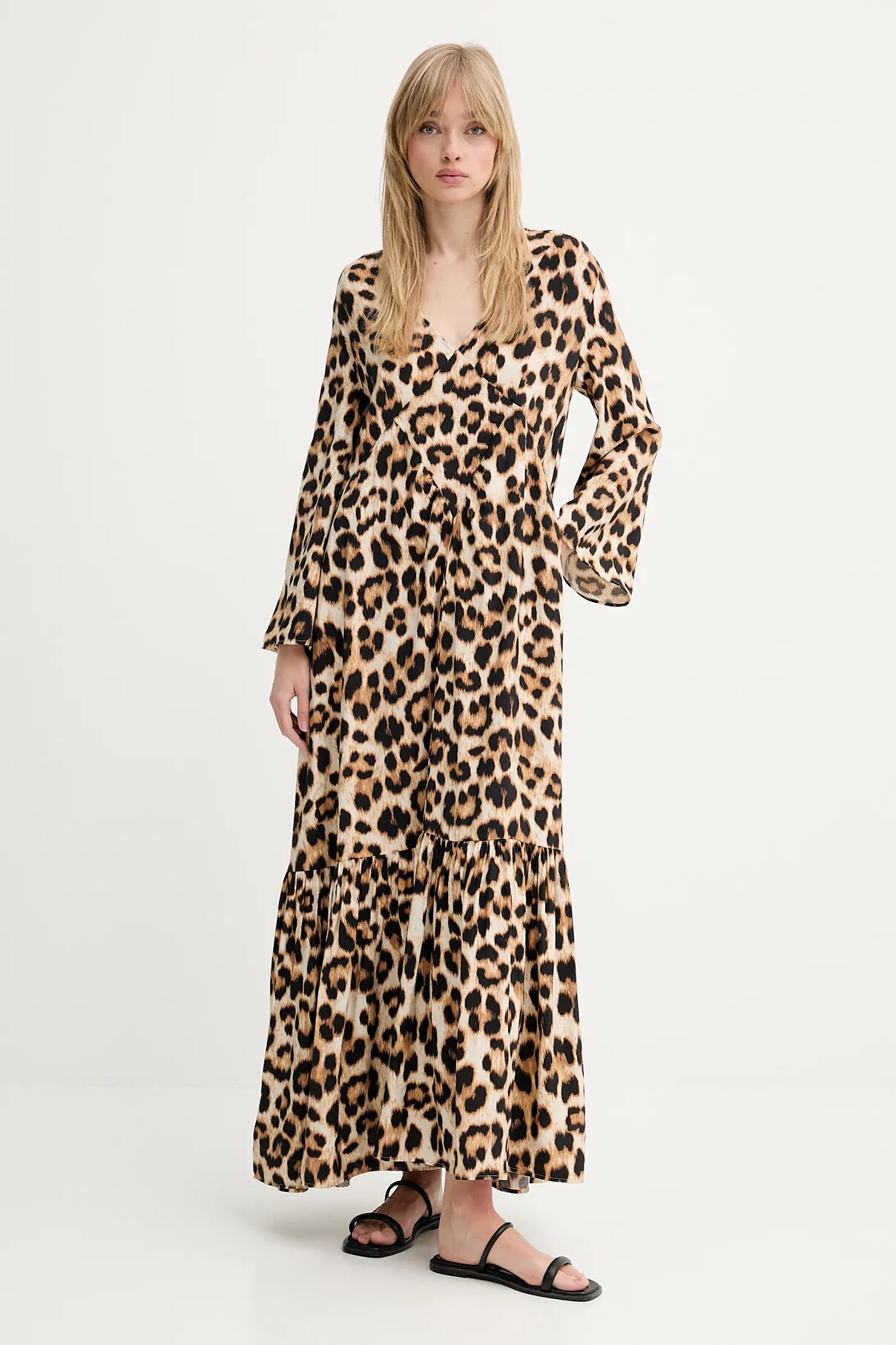 Платье UBLUE Munthe, коричневый
Платье UBLUE Munthe, коричневый