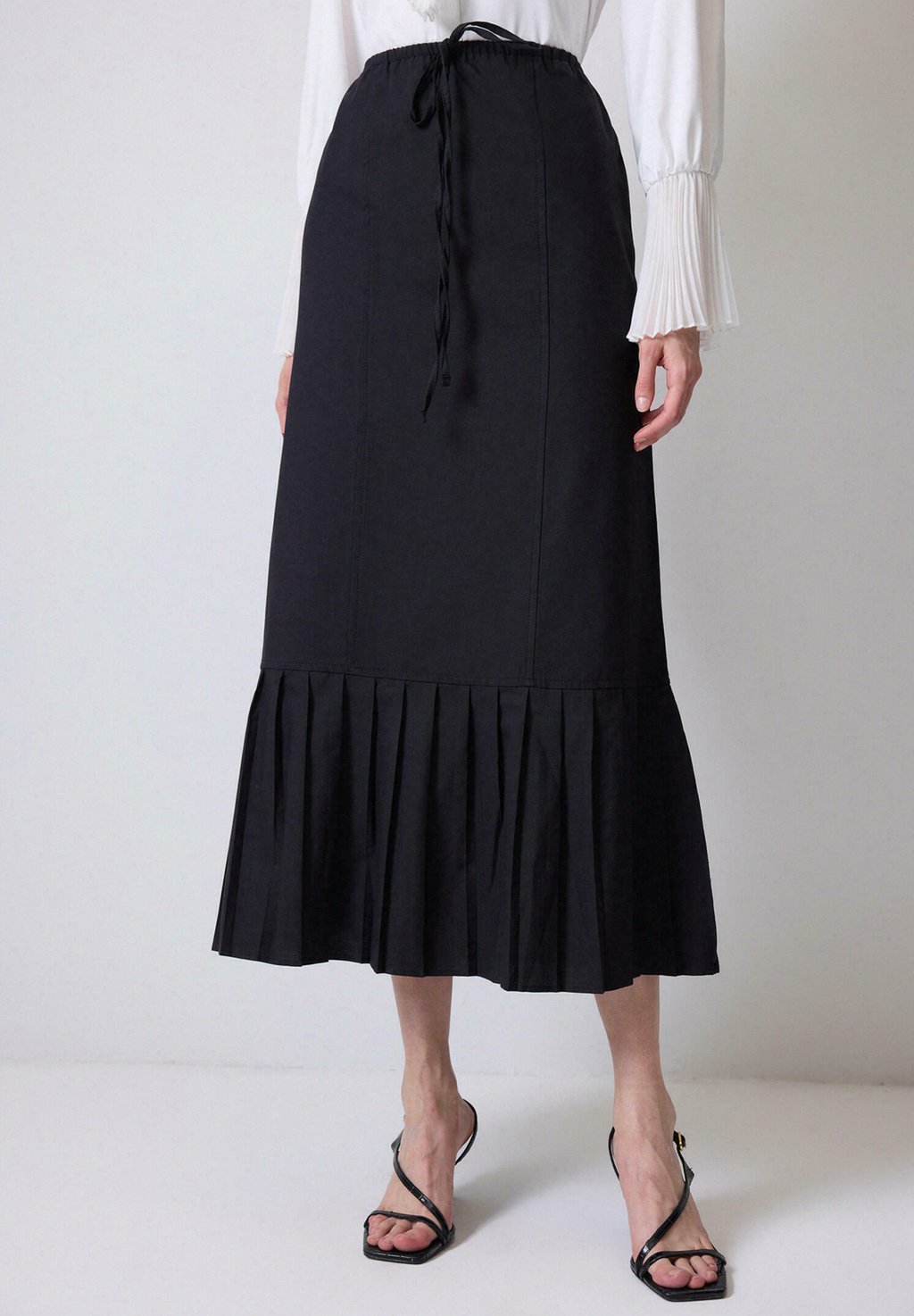 Юбка А-силуэта WITH ELASTIC WAIST Touché Privé, черный
Юбка А-силуэта WITH ELASTIC WAIST Touché Privé, черный