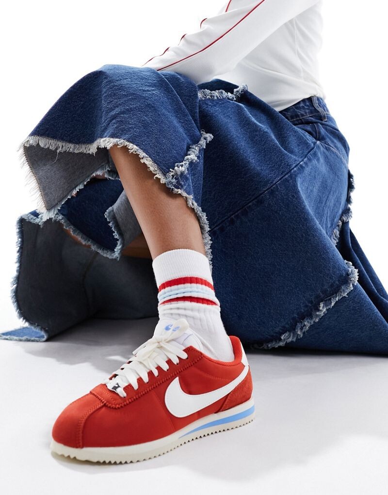 Красно-белые кроссовки Nike Cortez TXT, Красный, Красно-белые кроссовки Nike Cortez TXT
Красно-белые кроссовки Nike Cortez TXT, Красный, Красно-белые кроссовки Nike Cortez TXT