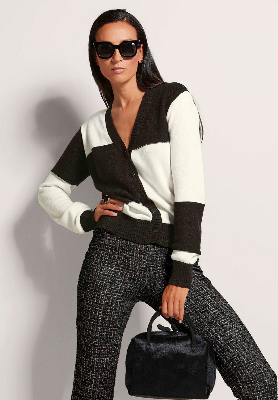 Кардиган MADELEINE Cardigan, Black Natural White Beige/Black
Кардиган MADELEINE Cardigan, Black Natural White Beige/Black