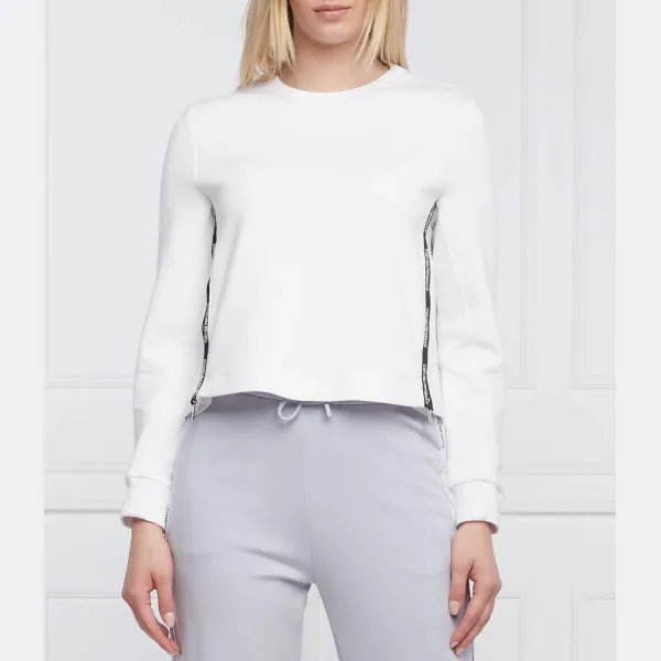 Укороченная толстовка Emporio Armani, белый
Укороченная толстовка Emporio Armani, белый