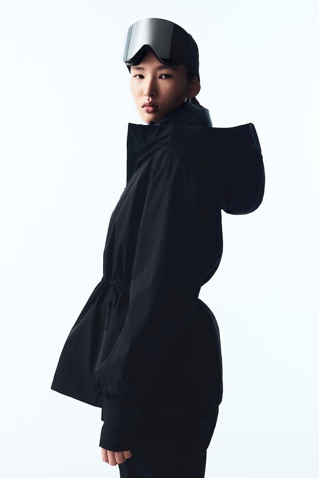 2-Х слойная горнолыжная куртка из шторммува H&M, черный
2-Х слойная горнолыжная куртка из шторммува H&M, черный