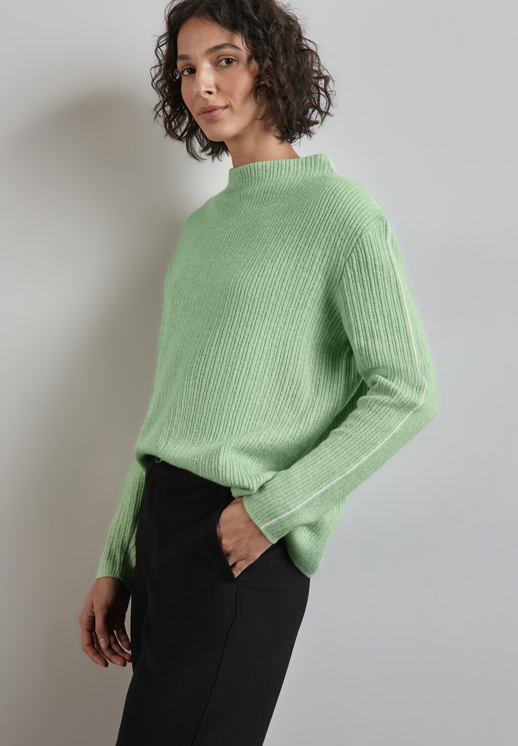 Джемпер Street One, зеленый
Джемпер Street One, зеленый