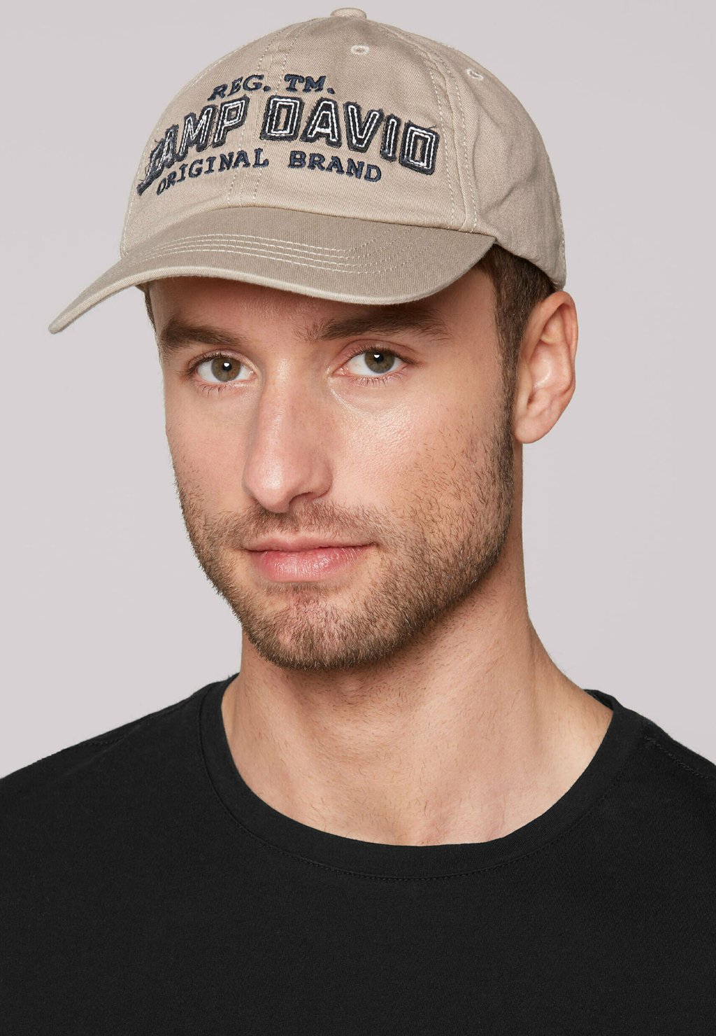 Бейсболка MIT LOGO-APPLIKATION Camp David, песочный
Бейсболка MIT LOGO-APPLIKATION Camp David, песочный