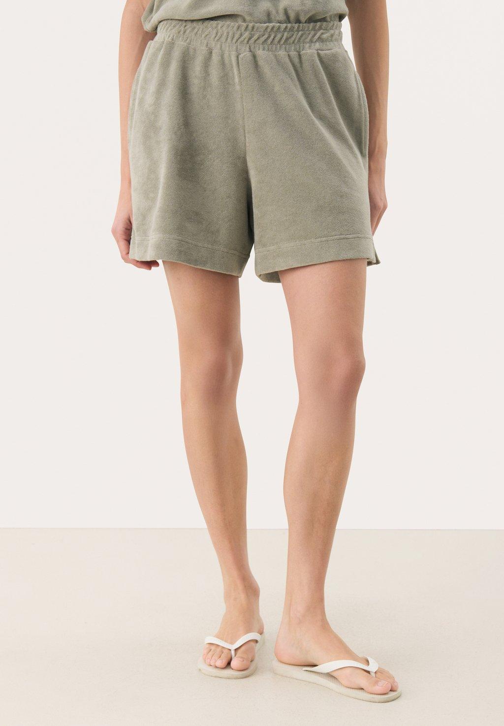 Шорты Part Two, зеленый
Шорты Part Two, зеленый