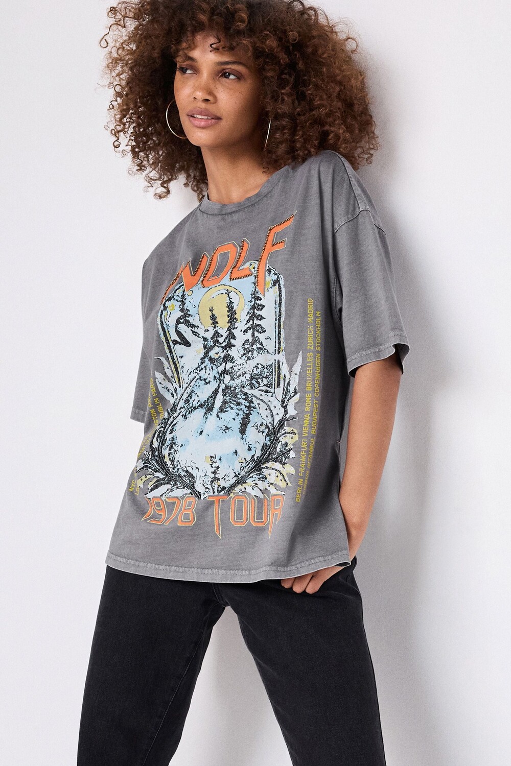 Футболка с графическим слоганом в стиле буги вуги на Хэллоуин с изображением призрака и дискотечного шара Next, серый
Футболка с графическим слоганом в стиле буги вуги на Хэллоуин с изображением призрака и дискотечного шара Next, серый