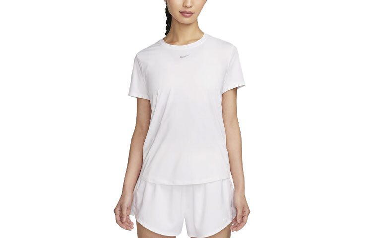 Женская футболка для бега One Classic Dri-FIT, белая Nike
Женская футболка для бега One Classic Dri-FIT, белая Nike