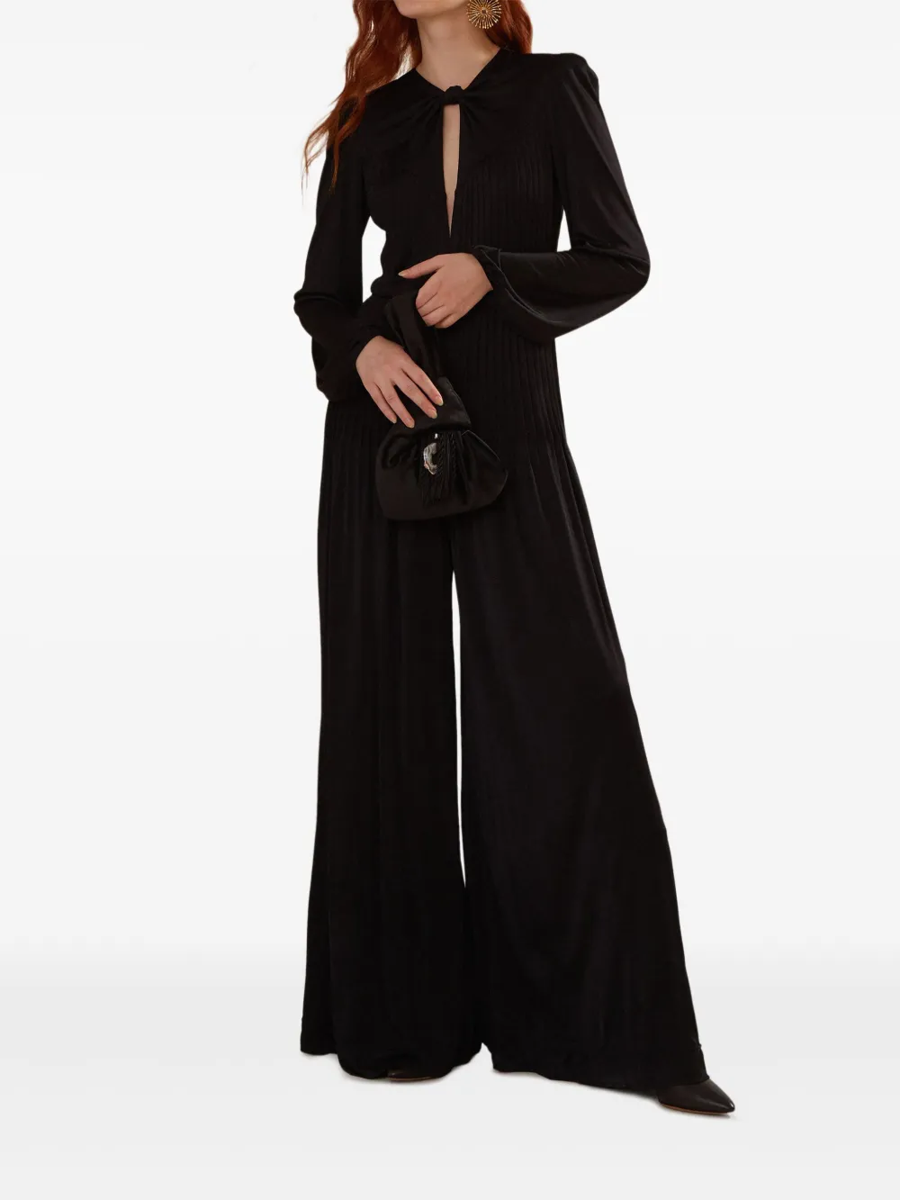 Плиссированный комбинезон с вырезом-замочной скважиной FARM Rio, черный
Плиссированный комбинезон с вырезом-замочной скважиной FARM Rio, черный