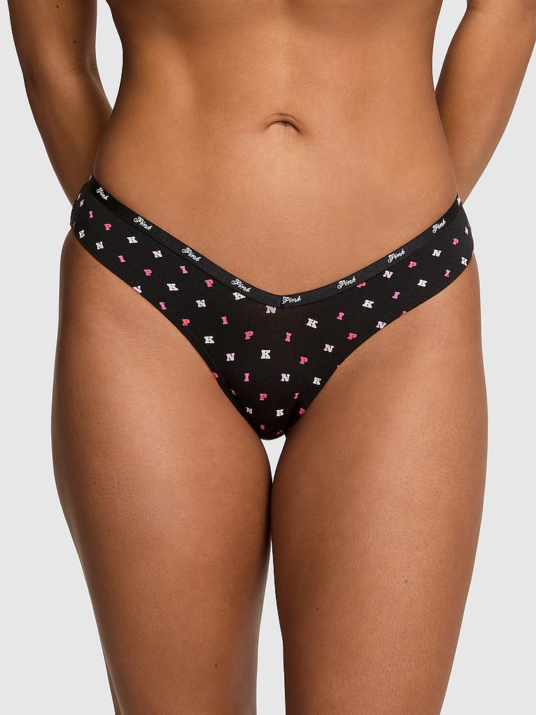 Трусики-Танга из хлопка с логотипом Pink, smooth black block p i n k print
Трусики-Танга из хлопка с логотипом Pink, smooth black block p i n k print