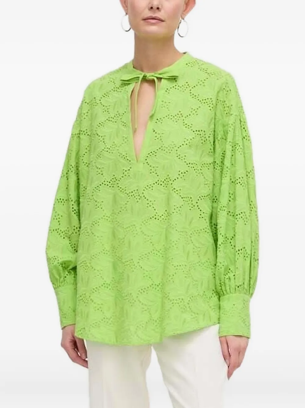 Блузка с английской вышивкой Silvian Heach, зеленый
Блузка с английской вышивкой Silvian Heach, зеленый