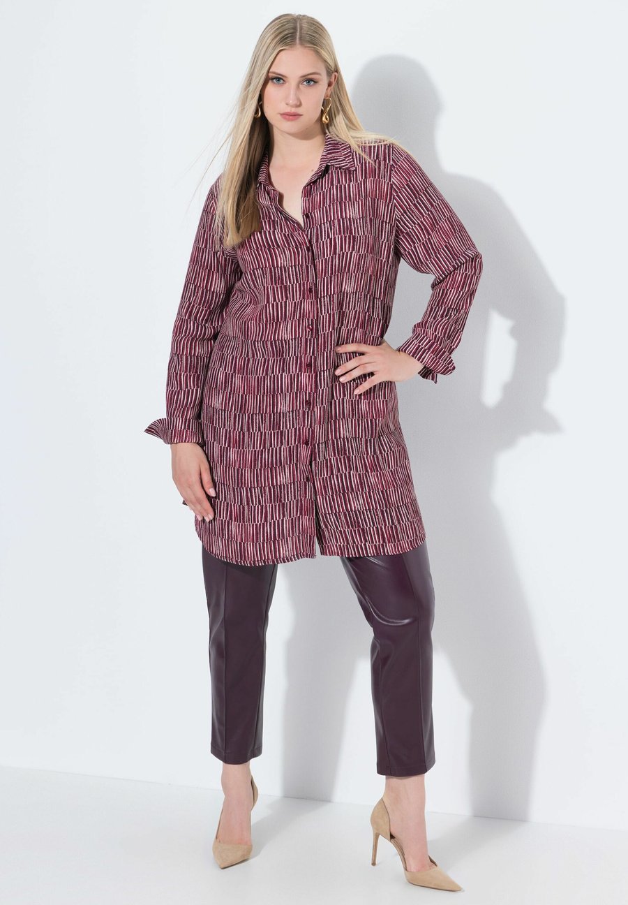 Блуза Ulla Popken Button-down blouse, Dark Plum/Purple
Блуза Ulla Popken Button-down blouse, Dark Plum/Purple