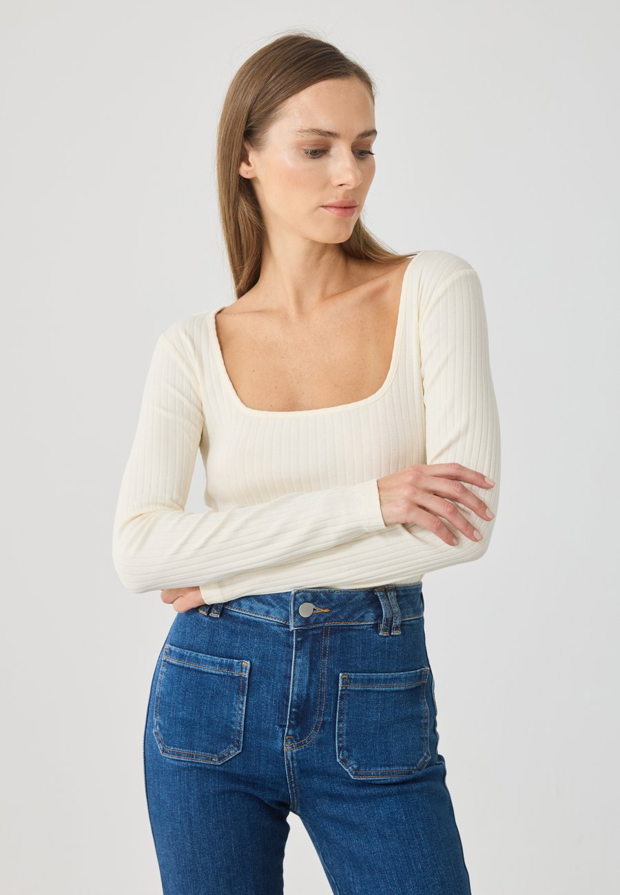 Топ Anna Field Long sleeved top, Egret/Off-White
Топ Anna Field Long sleeved top, Egret/Off-White