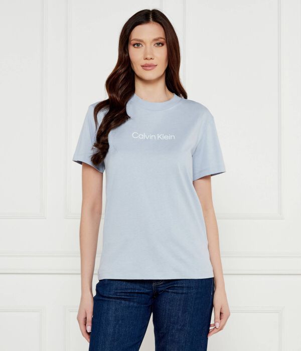 Футболка Calvin Klein Regular Fit с логотипом героя, голубой
Футболка Calvin Klein Regular Fit с логотипом героя, голубой