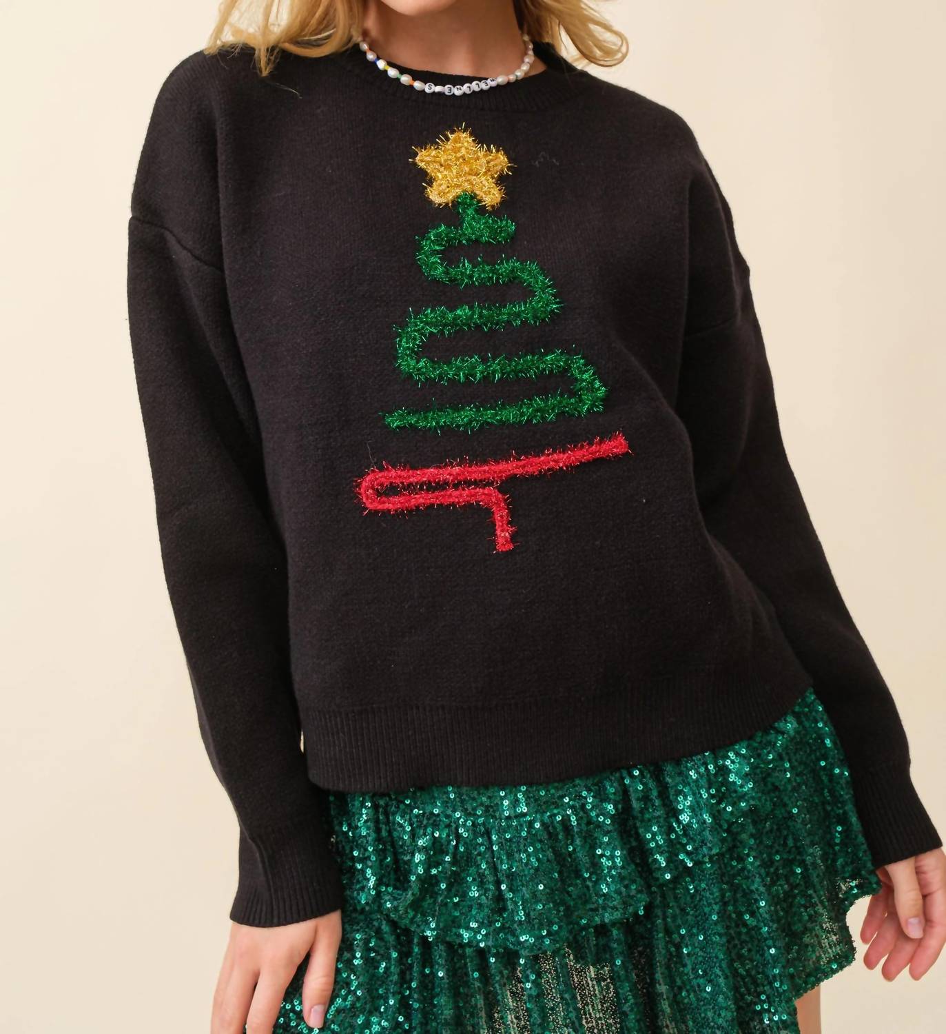 Свитер "Сияющая рождественская елка" в черном цвете Main Strip
Свитер "Сияющая рождественская елка" в черном цвете Main Strip