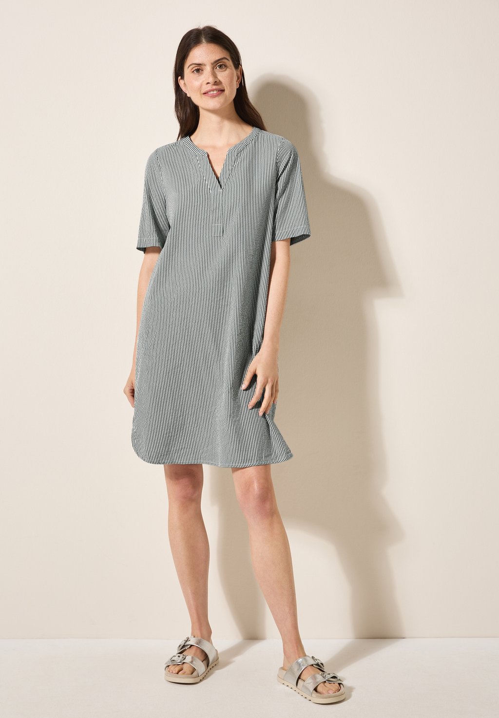 Повседневное платье Cecil, серый
Повседневное платье Cecil, серый