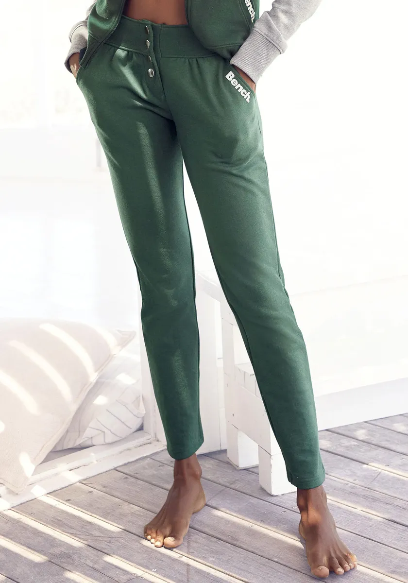 Bench Спортивные брюки для отдыха, с кнопками на поясе, костюм для отдыха Bench Loungewear, зеленый
Bench Спортивные брюки для отдыха, с кнопками на поясе, костюм для отдыха Bench Loungewear, зеленый