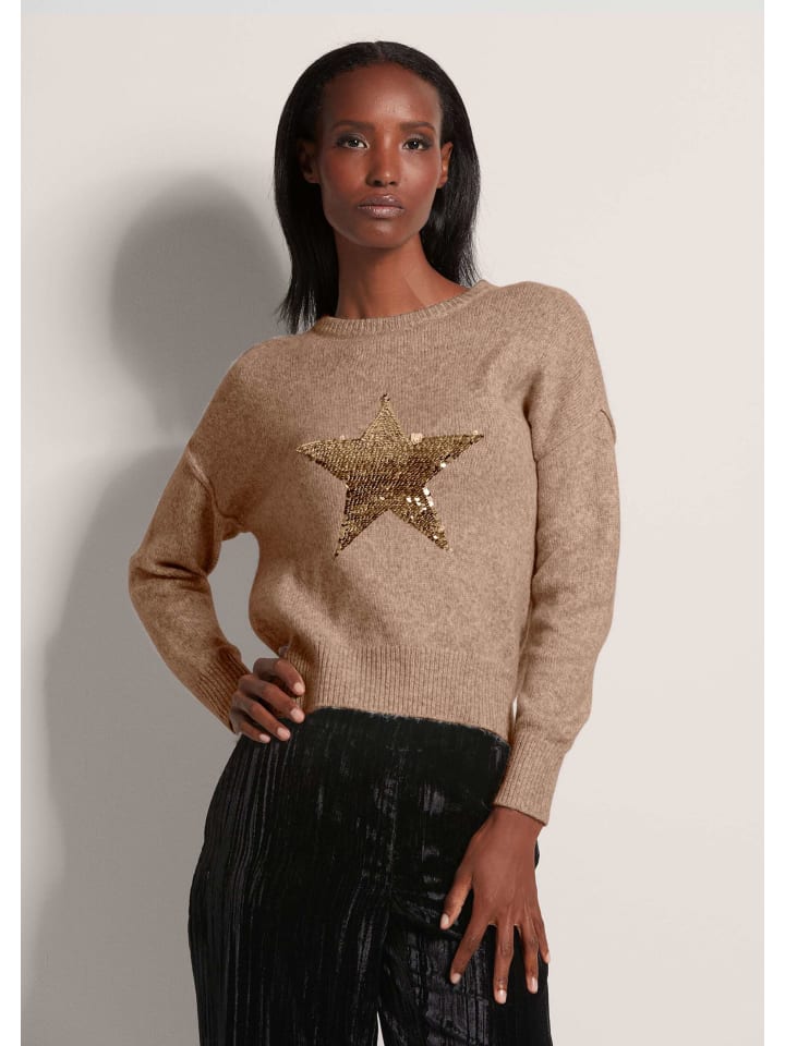 MADELEINE Свитер с круглым вырезом и звездочкой карамельно-золотого цвета
MADELEINE Свитер с круглым вырезом и звездочкой карамельно-золотого цвета