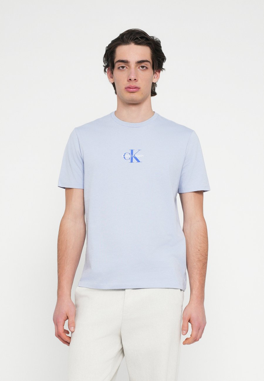 Футболка Calvin Klein Jeans MICRO MONOLOGO GRAPHIC, Casual Blue/Light Blue, Синий, Футболка Calvin Klein Jeans MICRO MONOLOGO GRAPHIC, Casual Blue/Light Blue
Футболка Calvin Klein Jeans MICRO MONOLOGO GRAPHIC, Casual Blue/Light Blue, Синий, Футболка Calvin Klein Jeans MICRO MONOLOGO GRAPHIC, Casual Blue/Light Blue