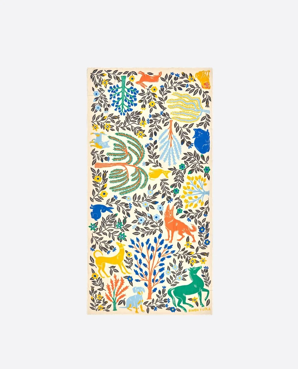 Шаль с растениями и животными Bimba y Lola, бежевый
Шаль с растениями и животными Bimba y Lola, бежевый
