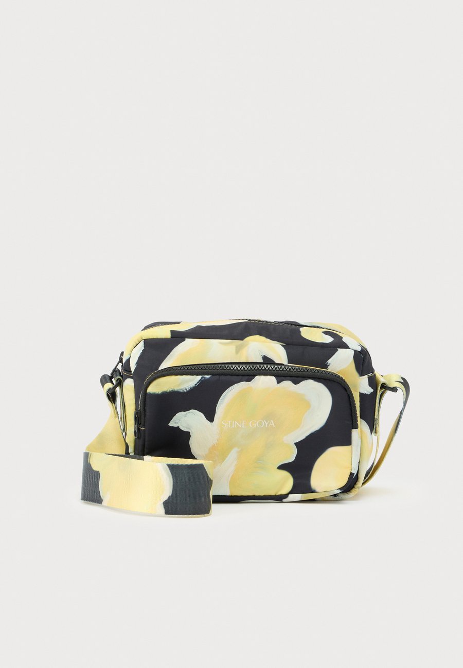 Сумка кросс-боди Stine Goya Cross body bag, Black/Yellow/Multi-Coloured
Сумка кросс-боди Stine Goya Cross body bag, Black/Yellow/Multi-Coloured