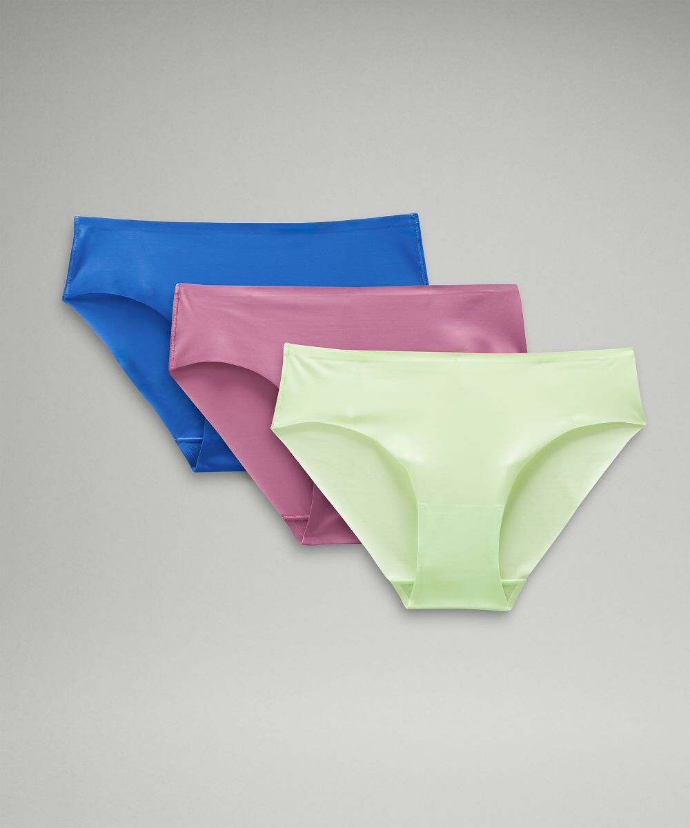 Нижнее белье бикини со средней посадкой InvisiWear 3 шт Lululemon, бархатный пыльный
Нижнее белье бикини со средней посадкой InvisiWear 3 шт Lululemon, бархатный пыльный