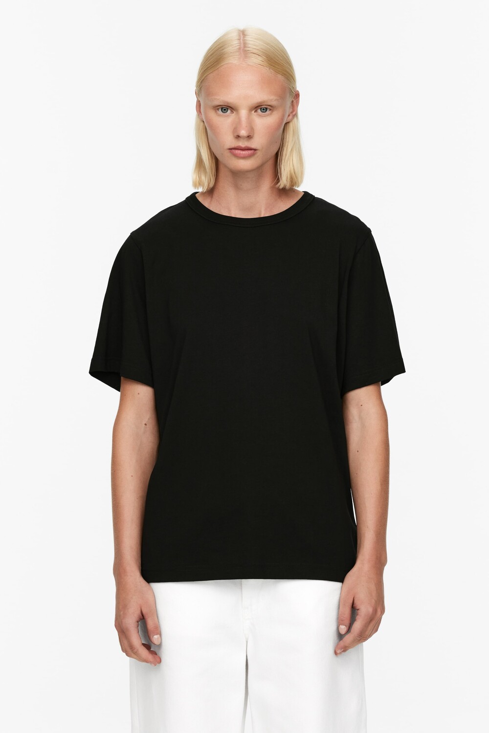 Футболка оверсайз Arket, черный
Футболка оверсайз Arket, черный
