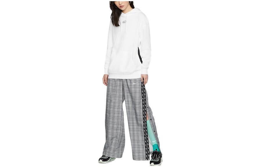 Толстовка женская белая Nike
Толстовка женская белая Nike