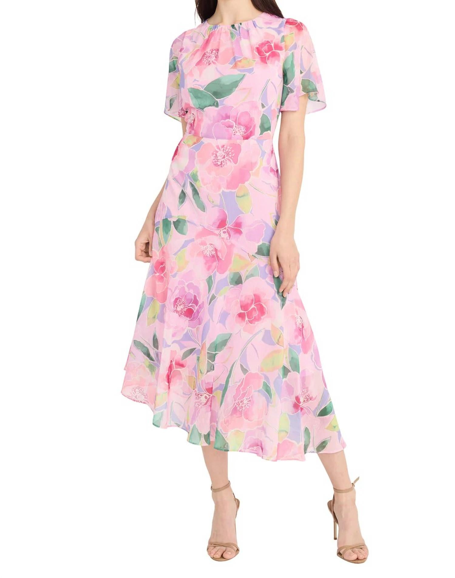 Короткий рукав, розовое платье миди с цветочным принтом Maggy London
Короткий рукав, розовое платье миди с цветочным принтом Maggy London