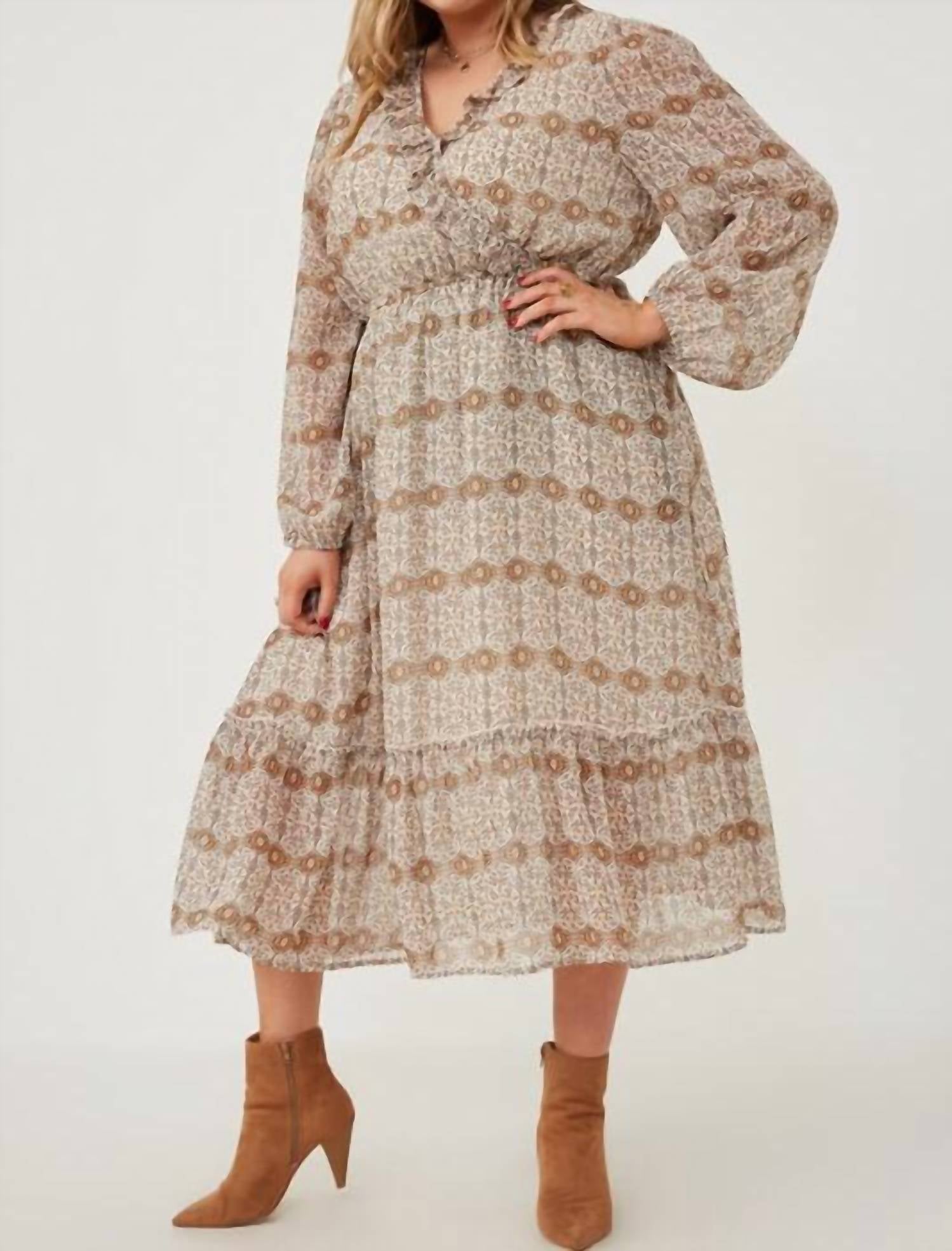 Платье макси Surreal Years в цвете Multi Hayden LA
Платье макси Surreal Years в цвете Multi Hayden LA