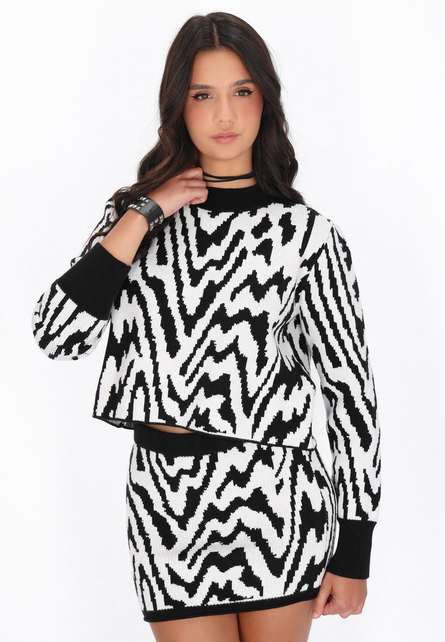 Джемпер myMo ROCKS Jumper, Black White/Black
Джемпер myMo ROCKS Jumper, Black White/Black