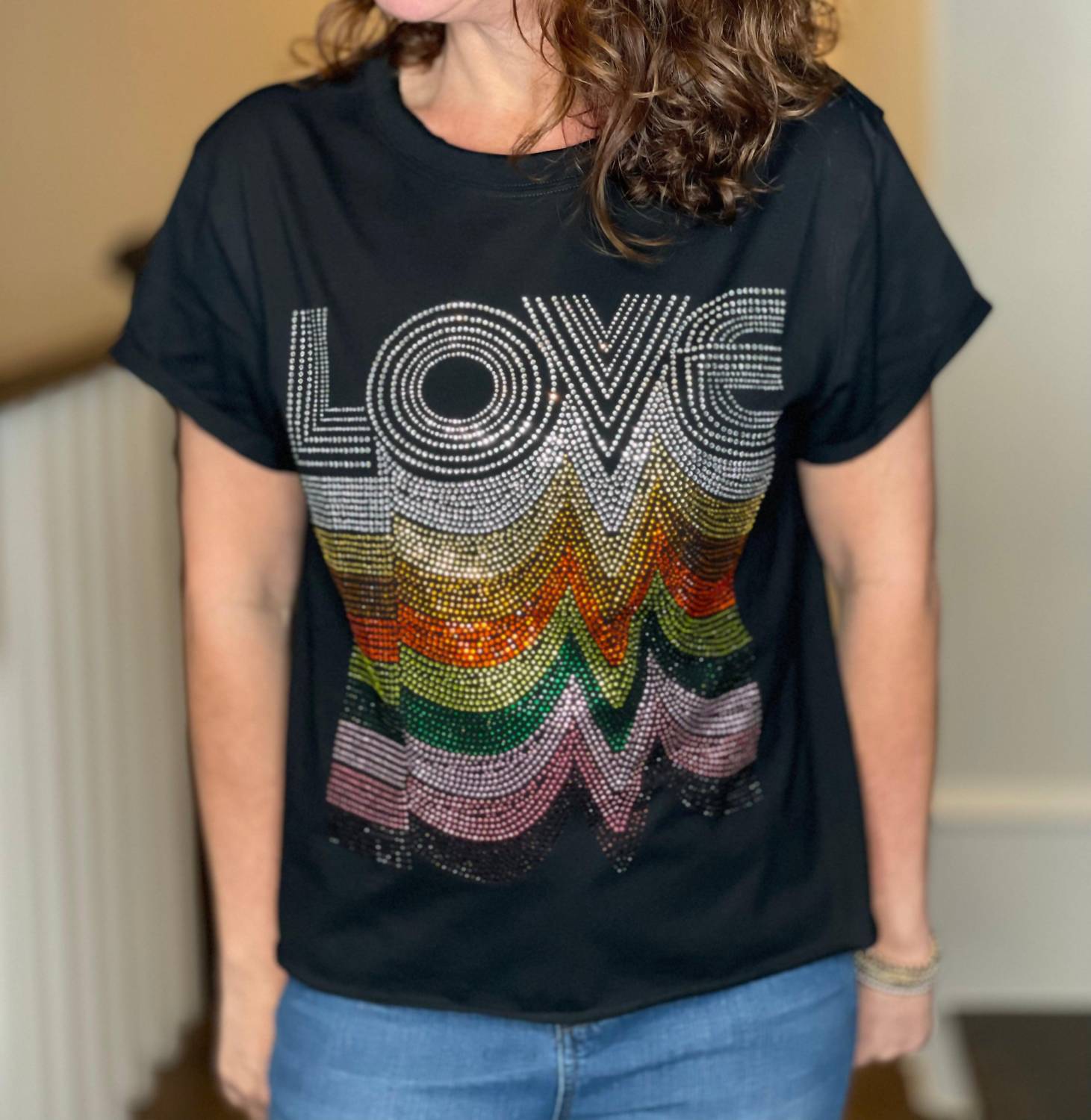 Футболка Love черного цвета MOVING FORWARD
Футболка Love черного цвета MOVING FORWARD