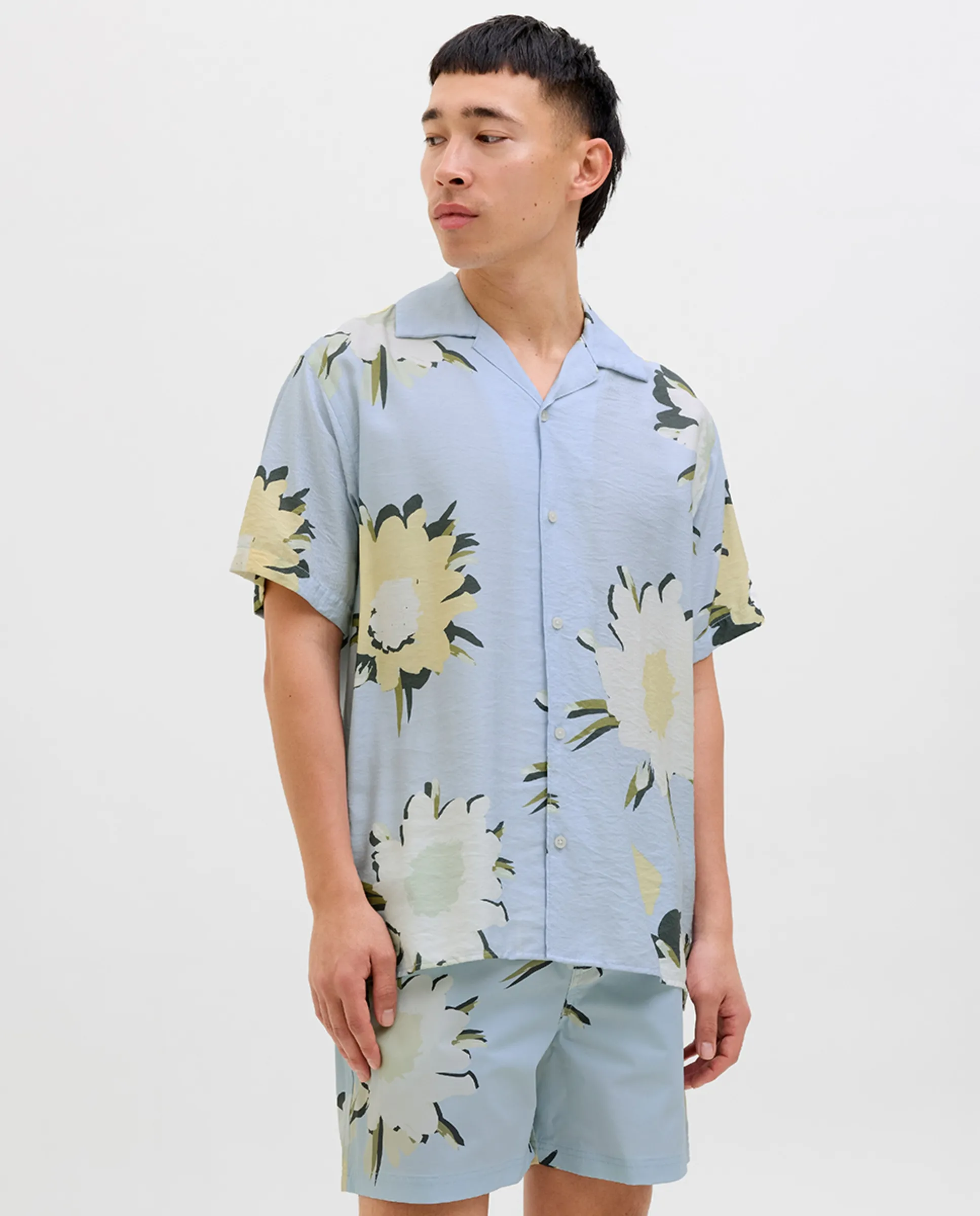 Мужская рубашка с коротким рукавом Jack & Jones, светло-голубой
Мужская рубашка с коротким рукавом Jack & Jones, светло-голубой