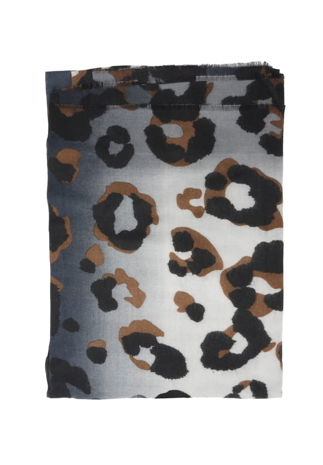 Шарф селин лео селин с градиентом омбре и лео узором с короткой бахромой Seasons Of April, серый
Шарф селин лео селин с градиентом омбре и лео узором с короткой бахромой Seasons Of April, серый