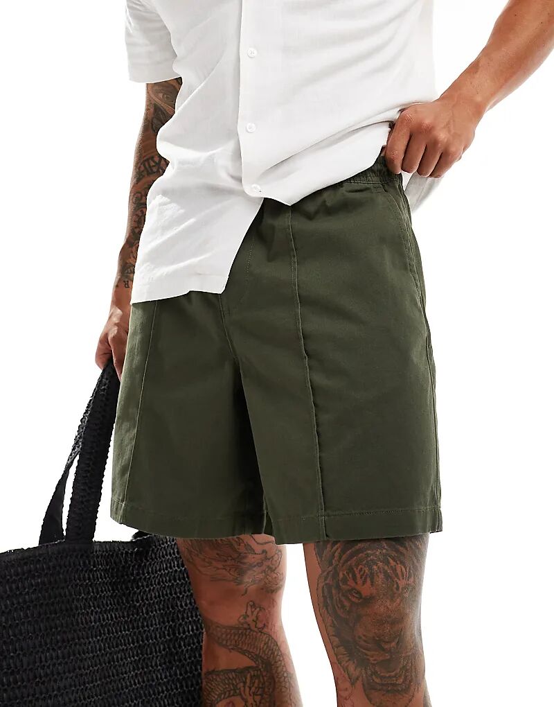 Шорты цвета хаки с защипами New Look
Шорты цвета хаки с защипами New Look