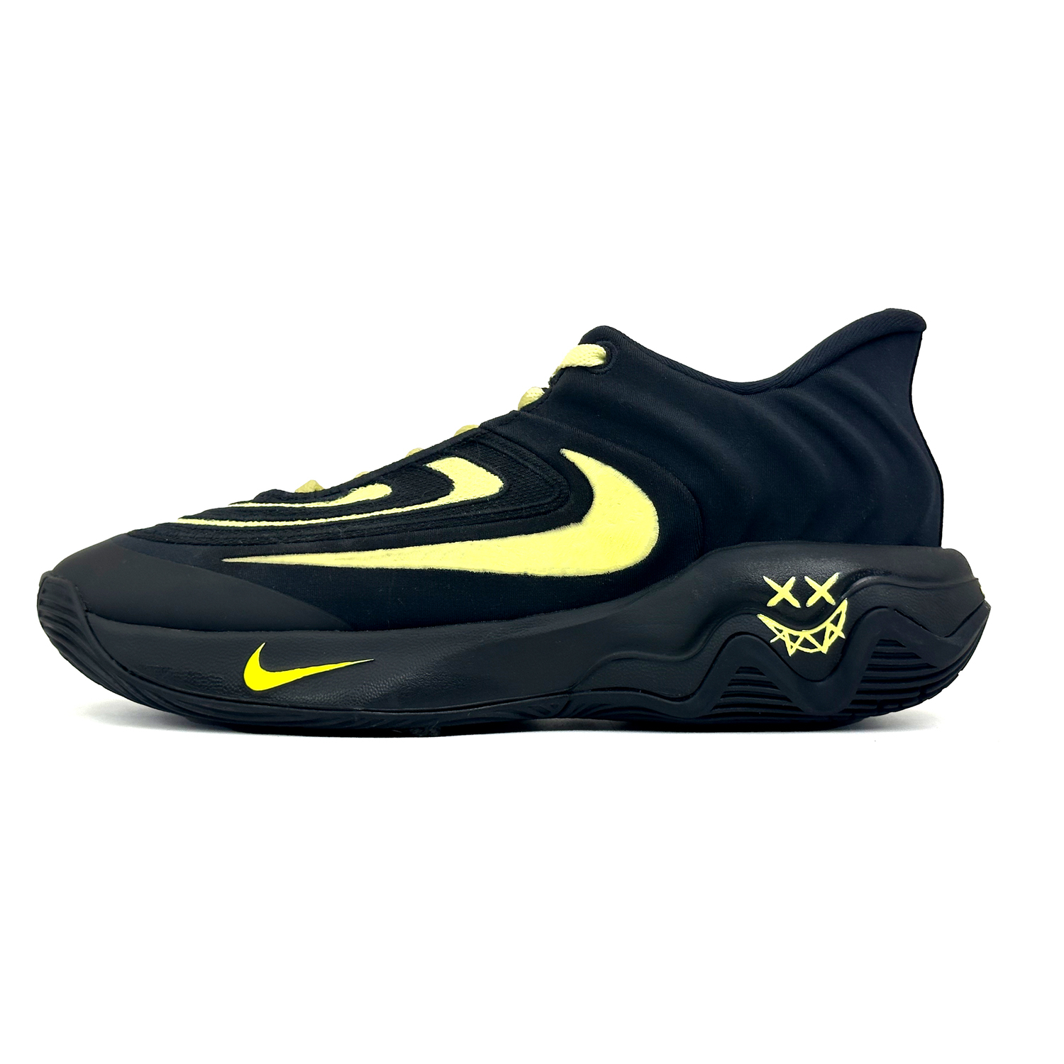 Nike Кроссовки баскетбольные Giannis Immortality 4 Black Yellow Madness Pattern низкие, устойчивые к истиранию, унисекс, желтые
Nike Кроссовки баскетбольные Giannis Immortality 4 Black Yellow Madness Pattern низкие, устойчивые к истиранию, унисекс, желтые