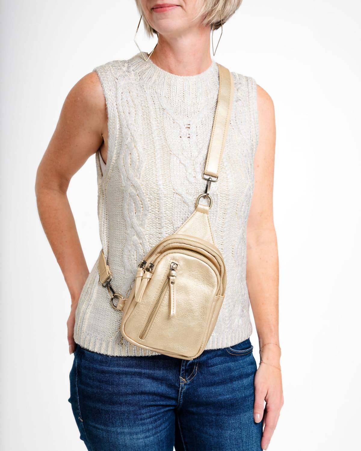 Топ без рукавов Tatiana в цвете слоновая кость/серебро DEAR JOHN DENIM
Топ без рукавов Tatiana в цвете слоновая кость/серебро DEAR JOHN DENIM