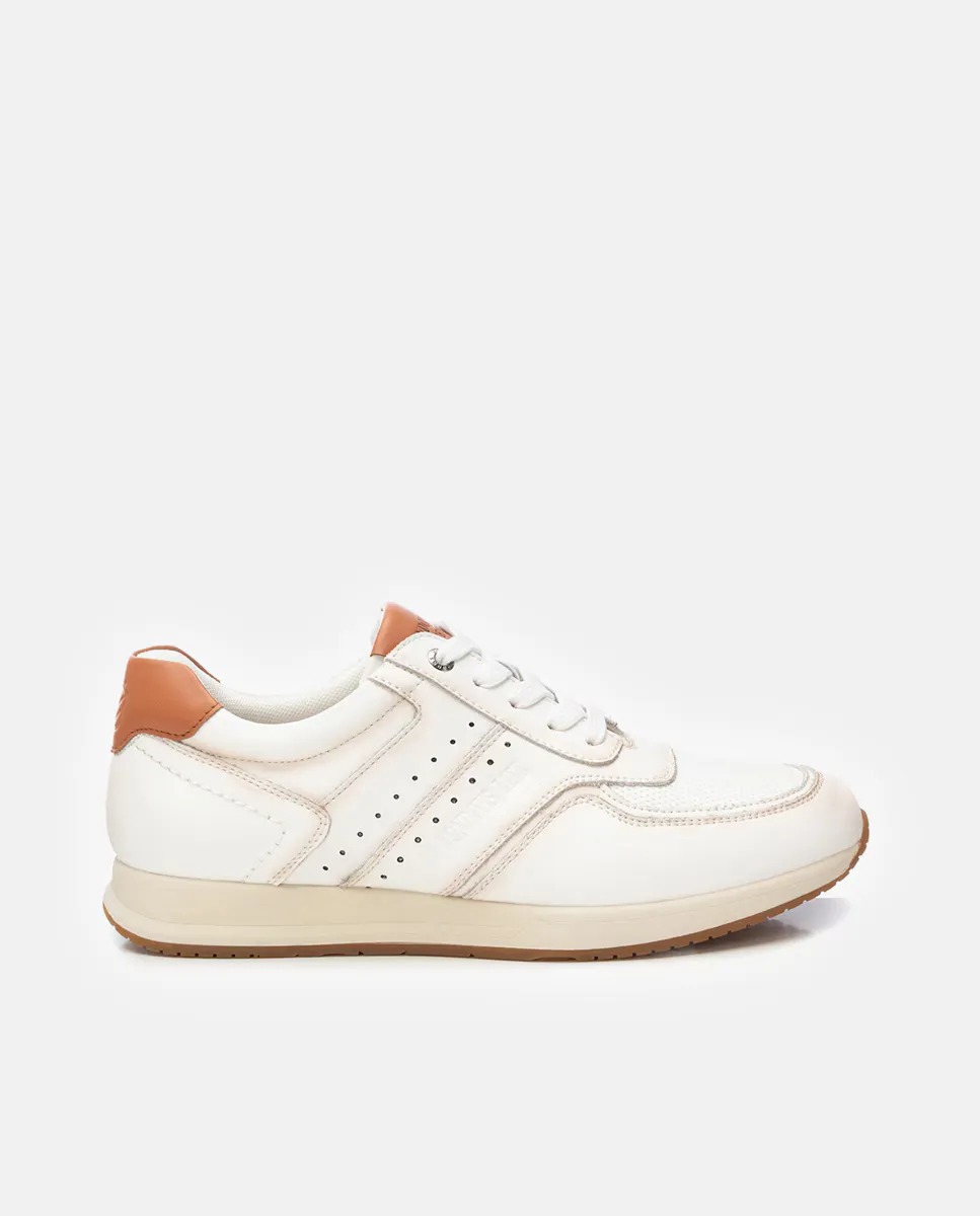 Мужские кожаные кроссовки на шнурках Carmela, белый
Мужские кожаные кроссовки на шнурках Carmela, белый